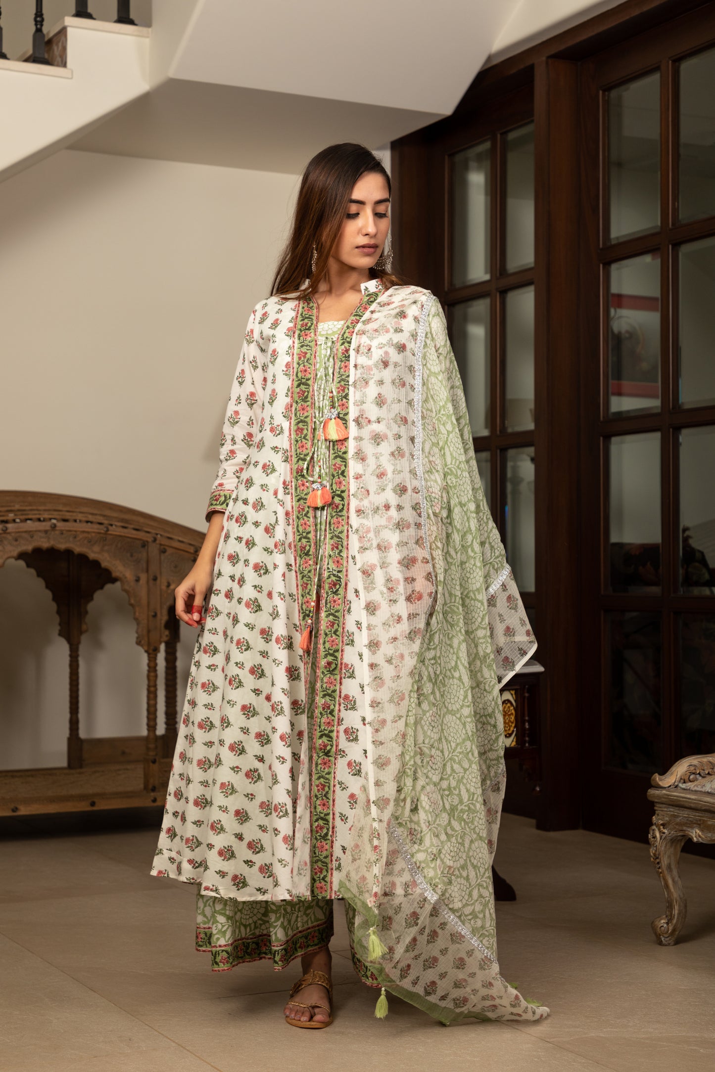 Mastani Buti Collection Kurta Set