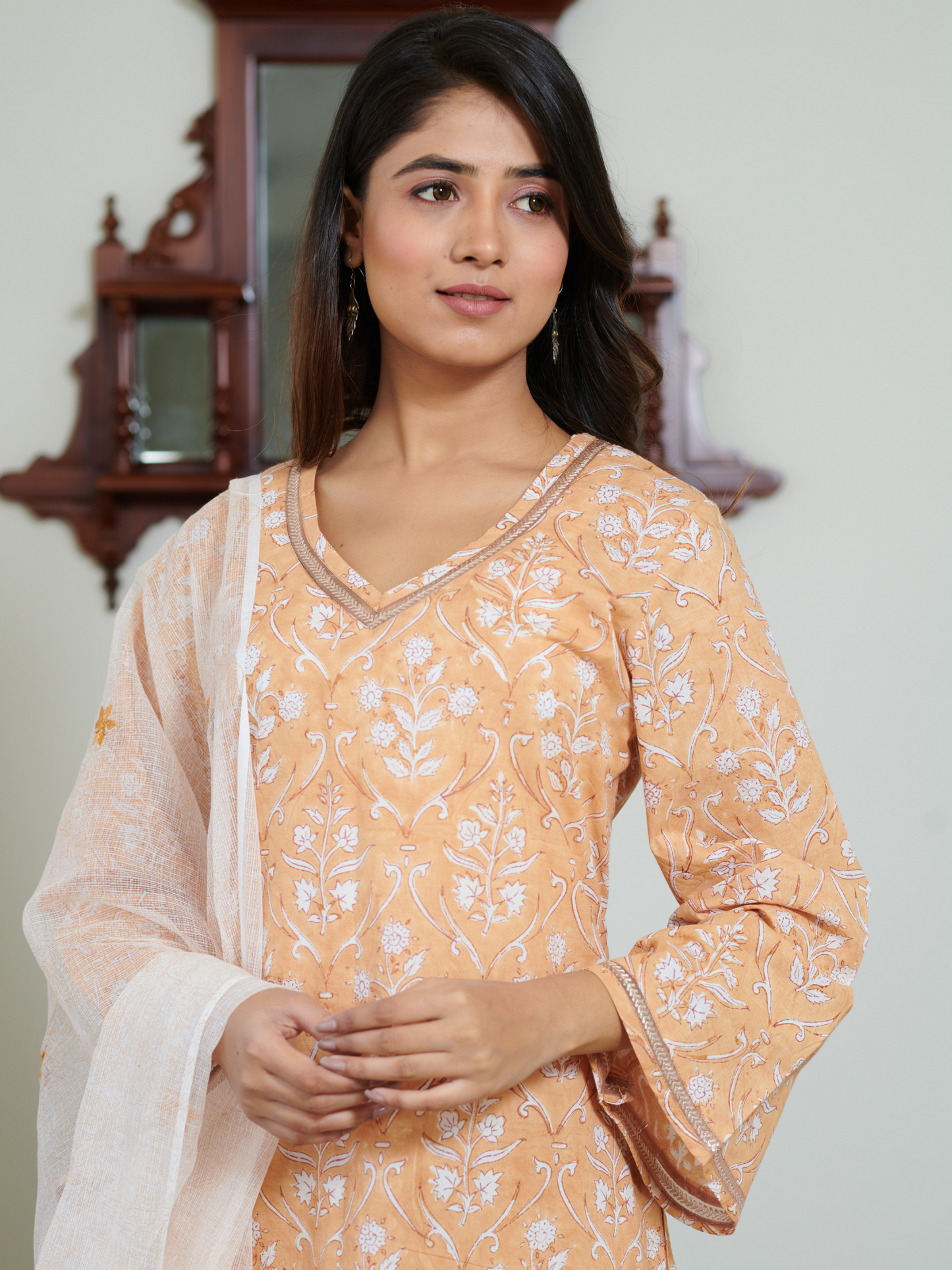 Saanvi Pastel Peach Buti Kurta Set