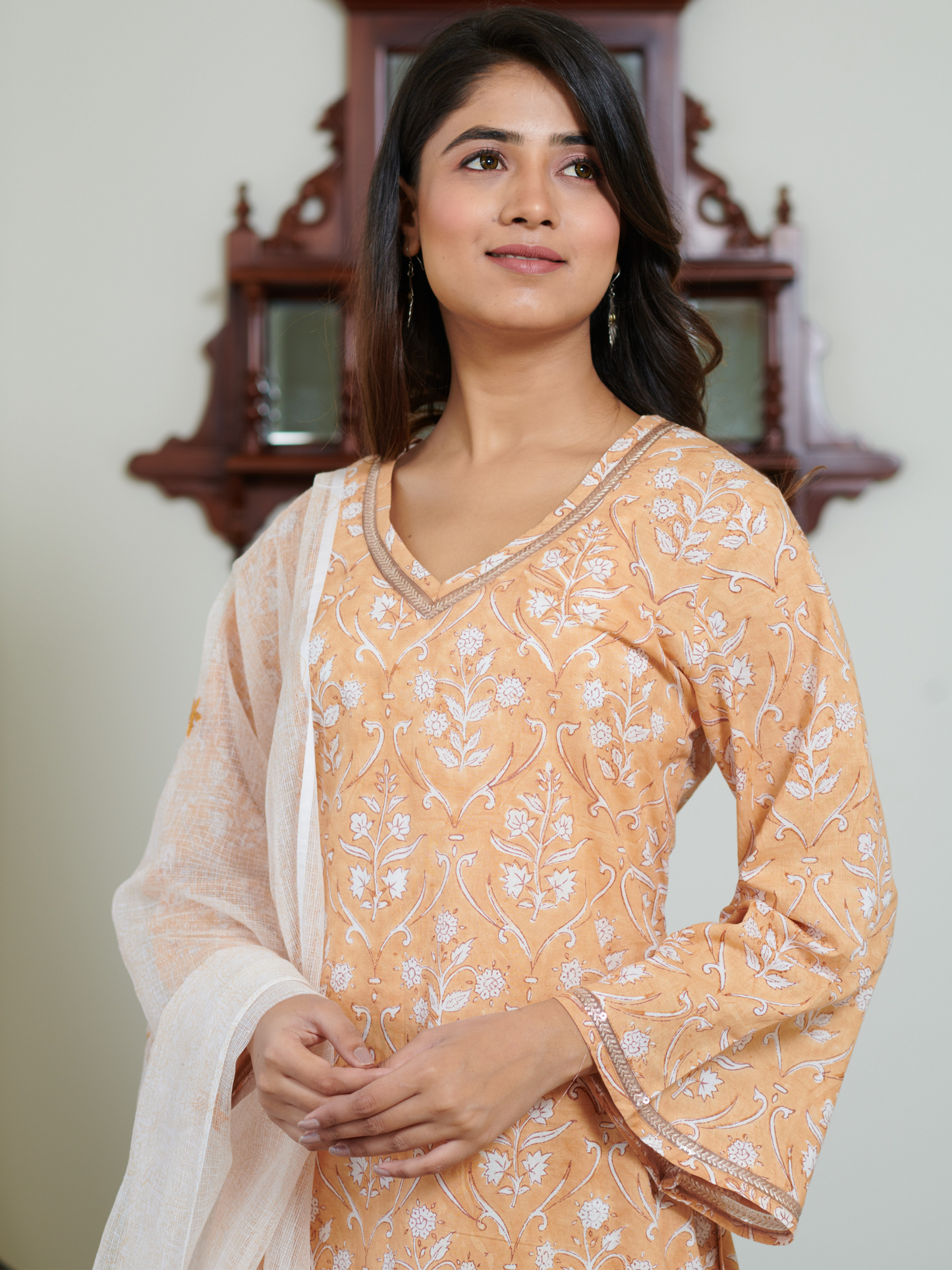 Saanvi Pastel Peach Buti Kurta Set