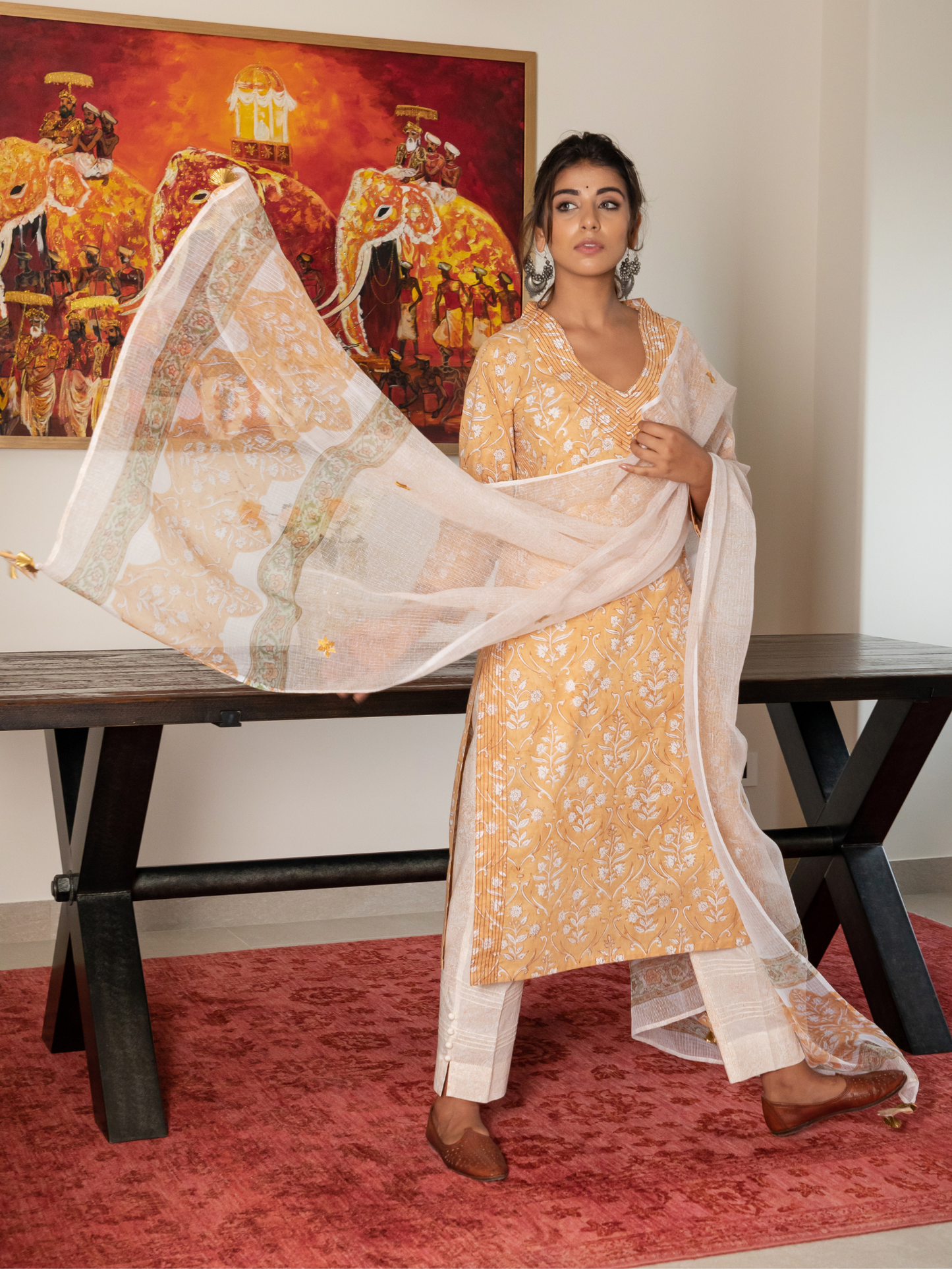 Sunheri Floral Jaal Kurta Set