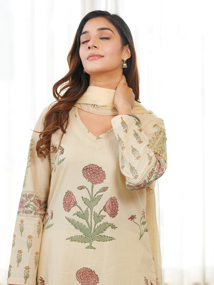 Gul Poppy Paisley Floral Buta Kurta Set