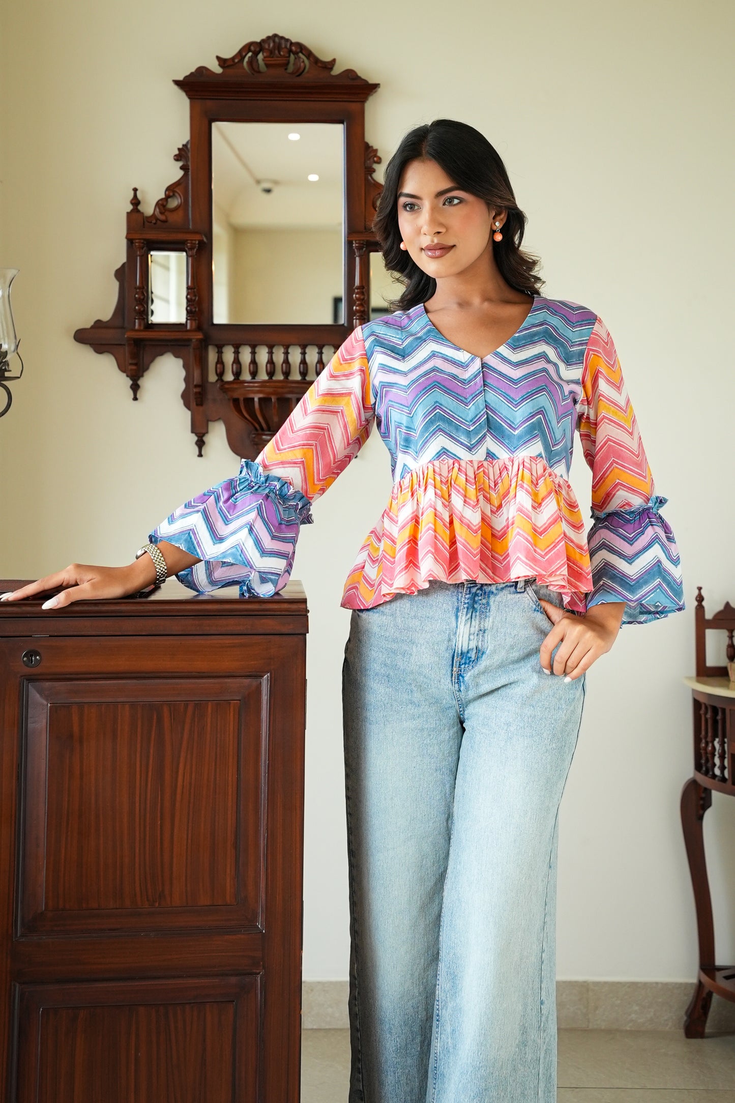 Daisy – Multicolor Chevron Peplum Top