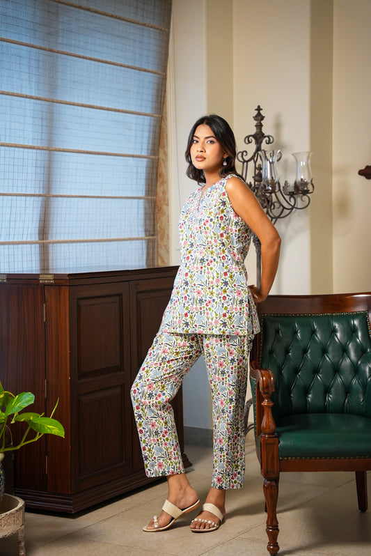 Ira hand block printed floral short kurta and pant set