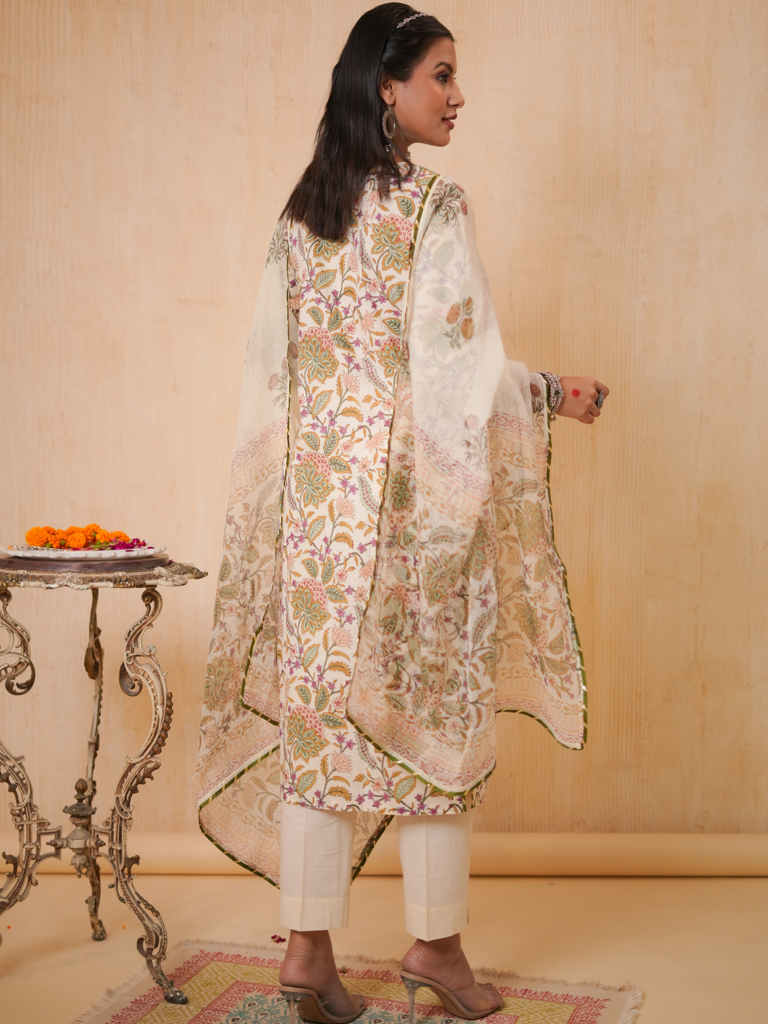 Zeinat Multi Floral Jaal Kurta Set