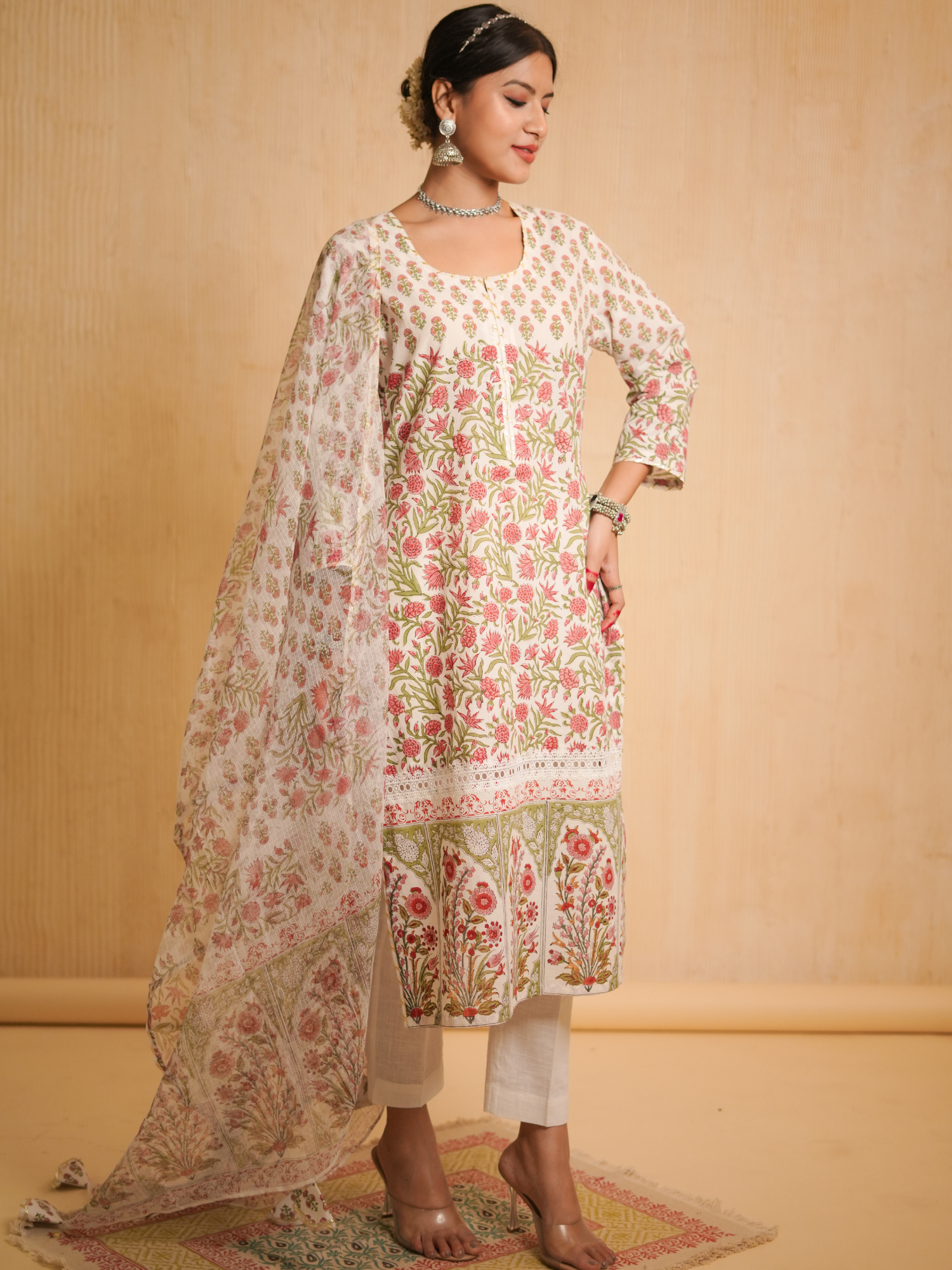 Nargis Mughal Baagh Floral Jaal Kurta Set