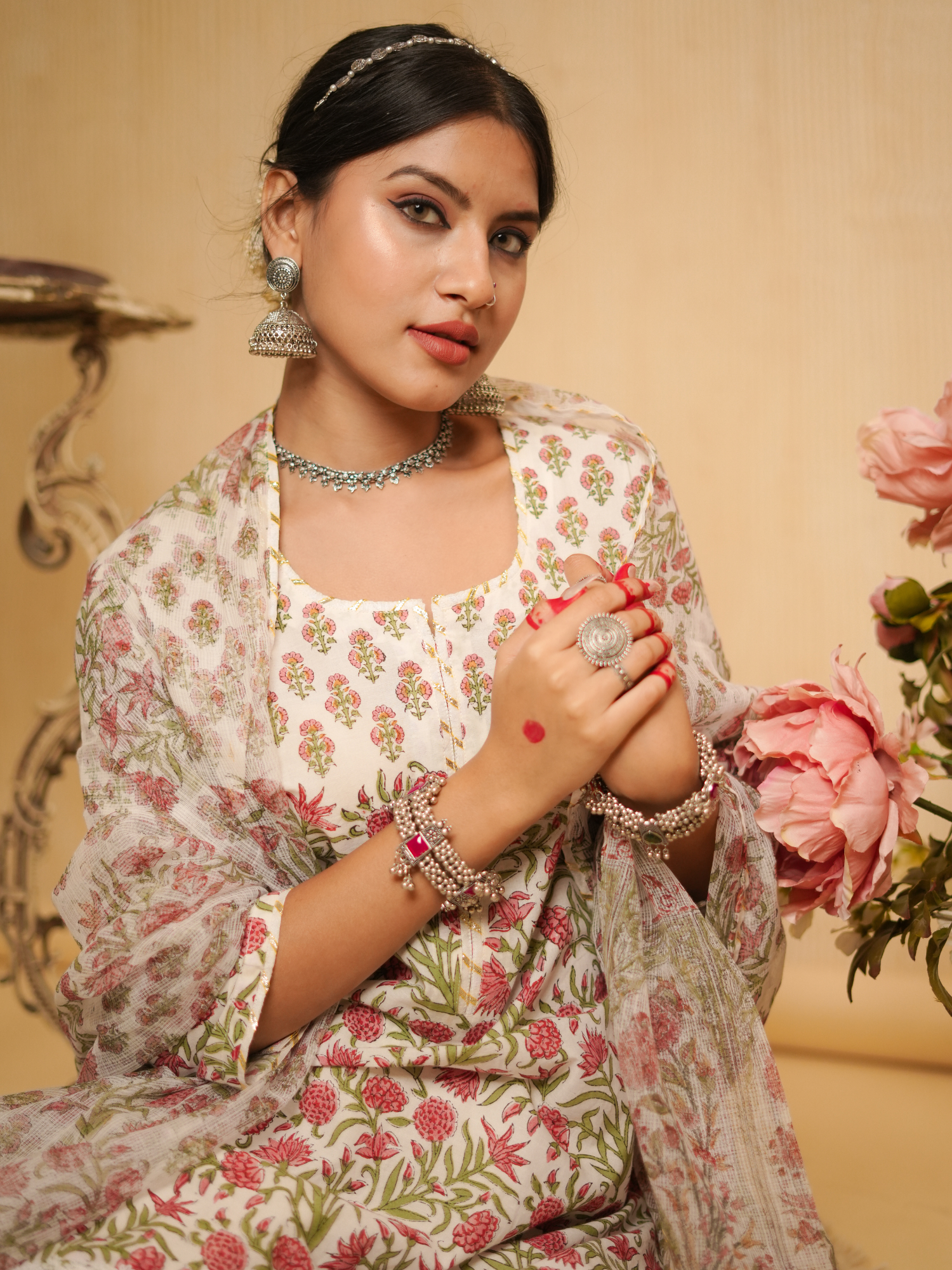 Nargis Mughal Baagh Floral Jaal Kurta Set