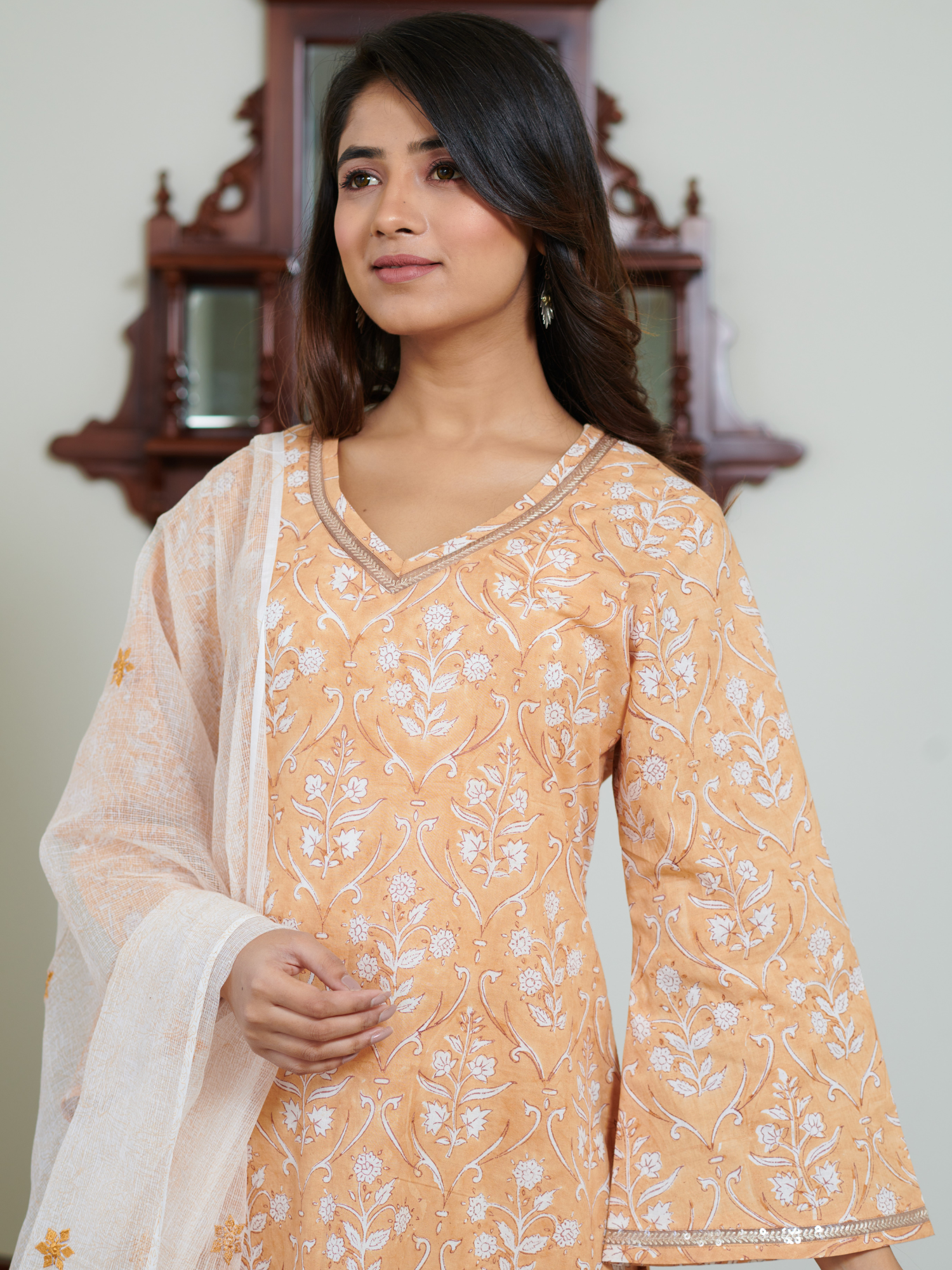 Saanvi Pastel Peach Buti Kurta Set