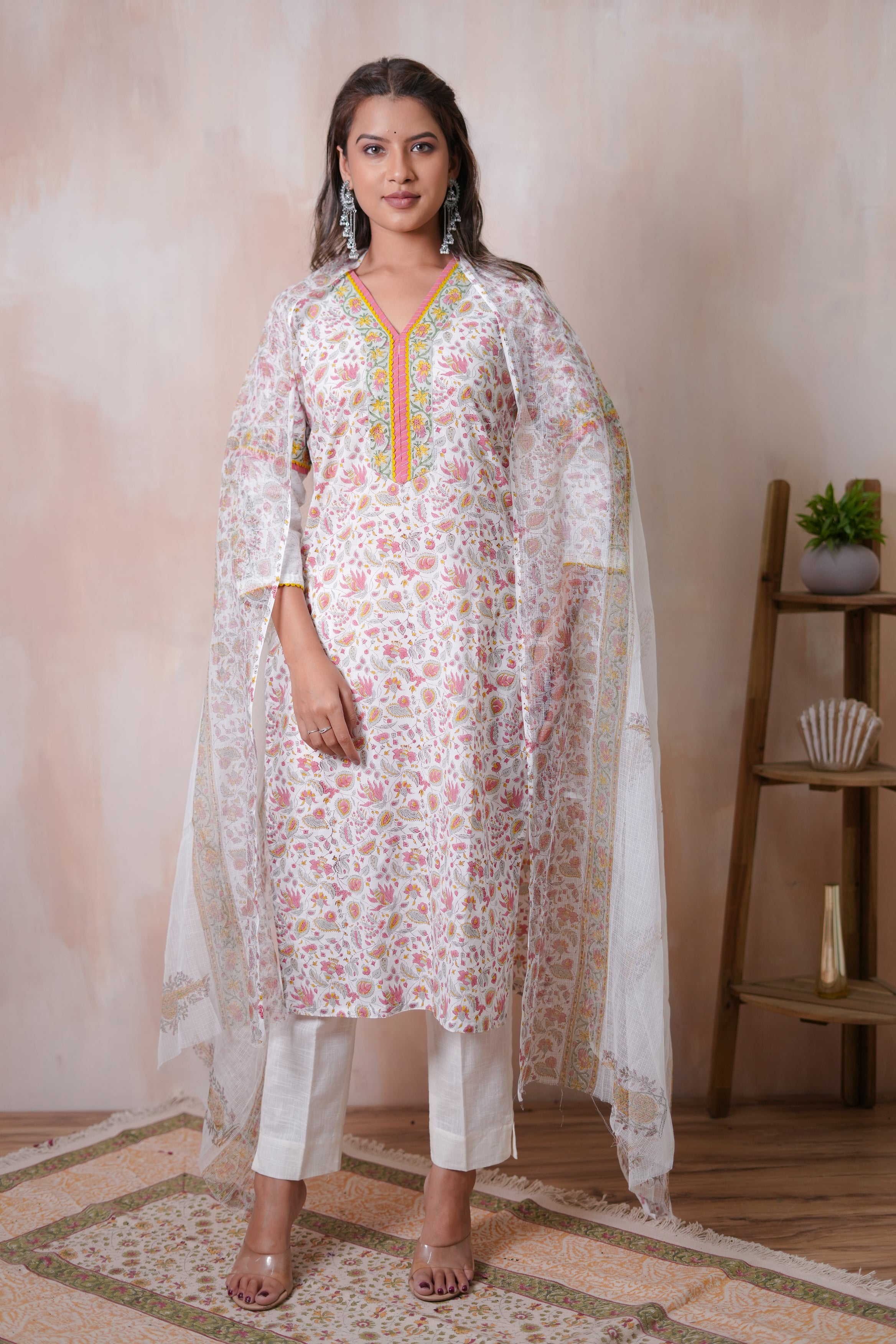 Kavya Pink Jaal Mughal Buta Sleeves Hand Block-Printed Cotton Kurta Set