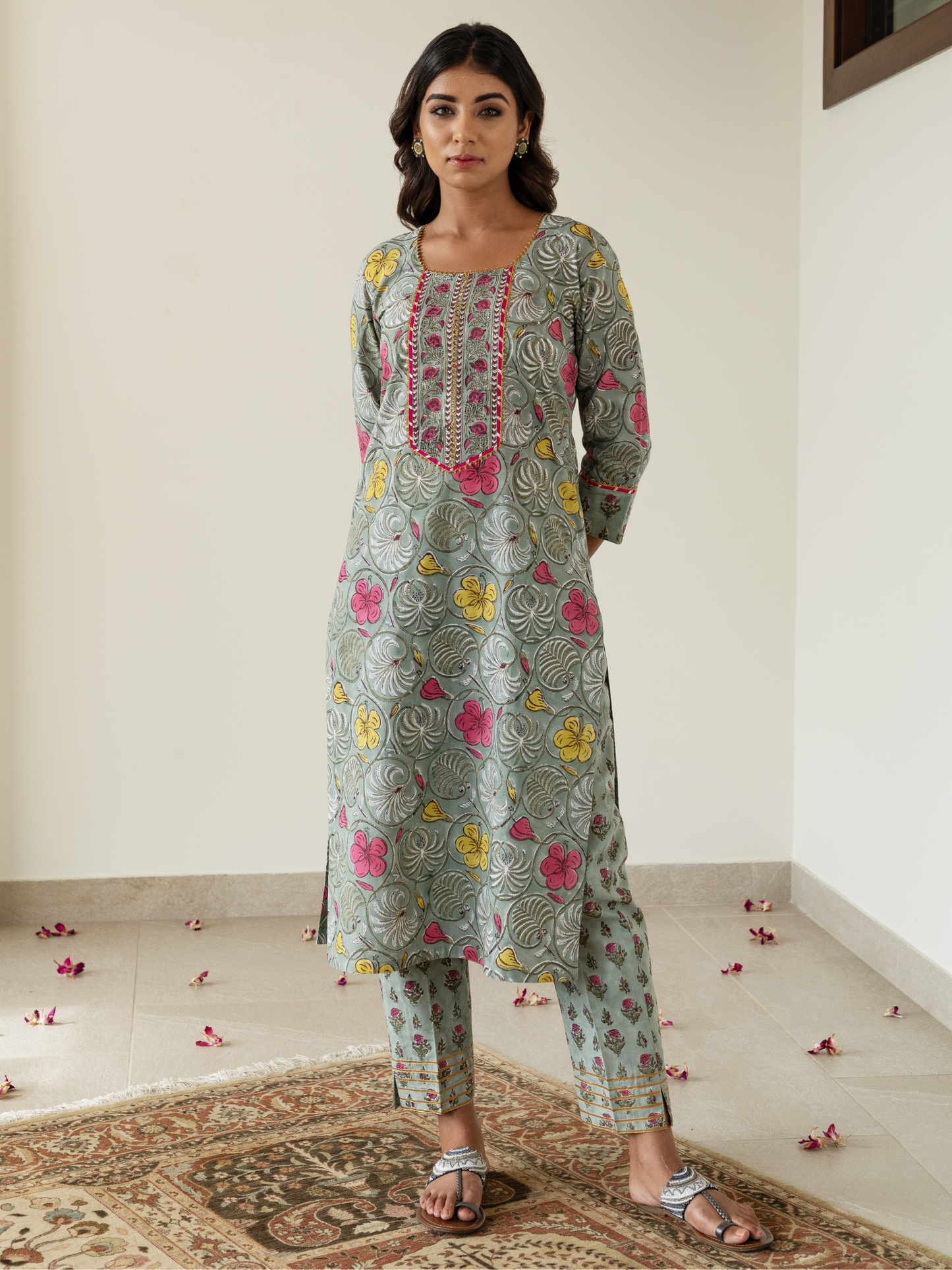 Gulshan Green Kurta Set