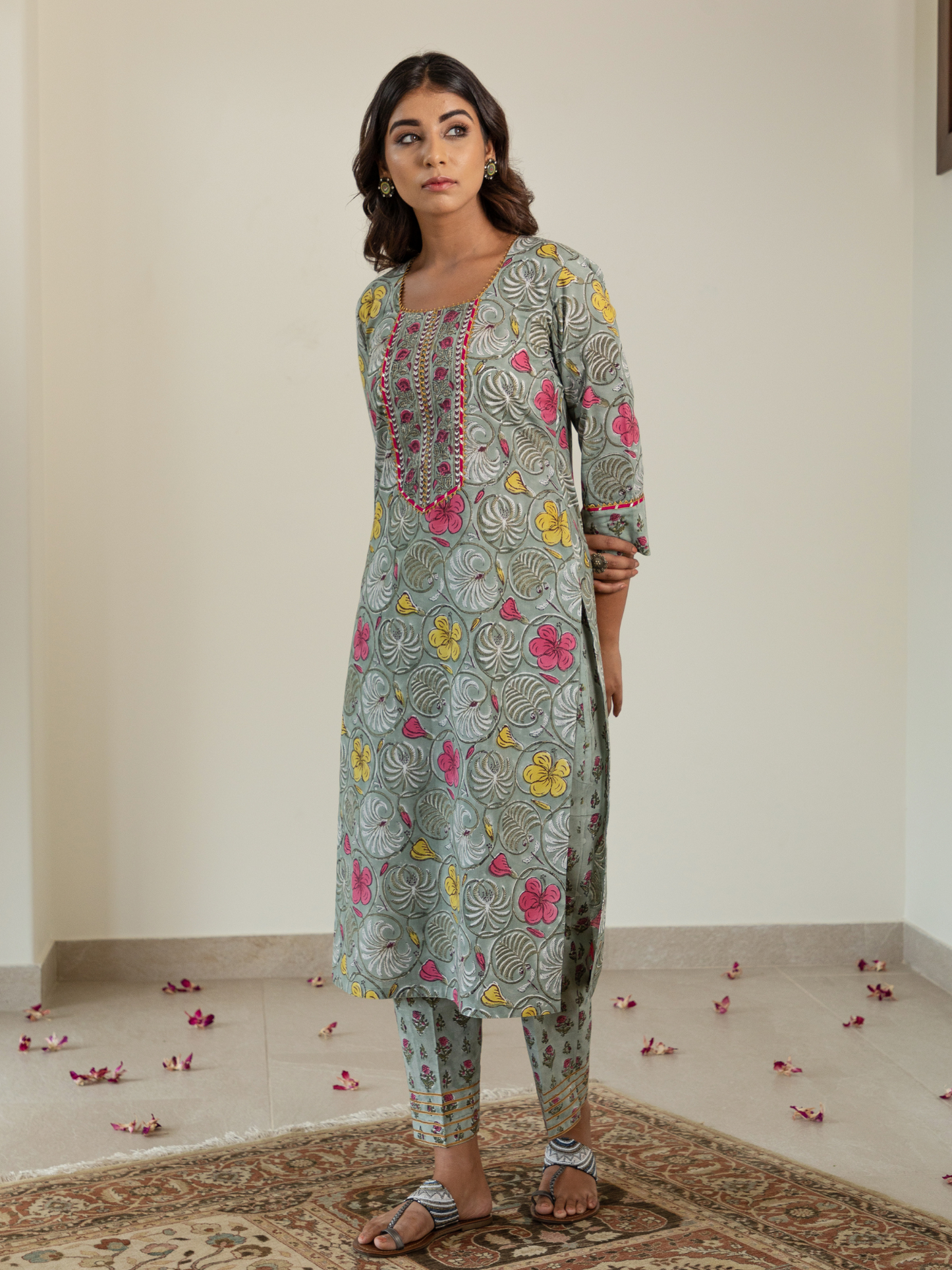 Gulshan Green Kurta Set